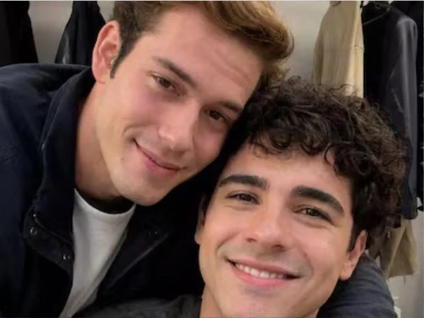 Imagem associada à matéria: Gravação de beijo entre personagens movimenta bastidores de Quem Ama Cuida