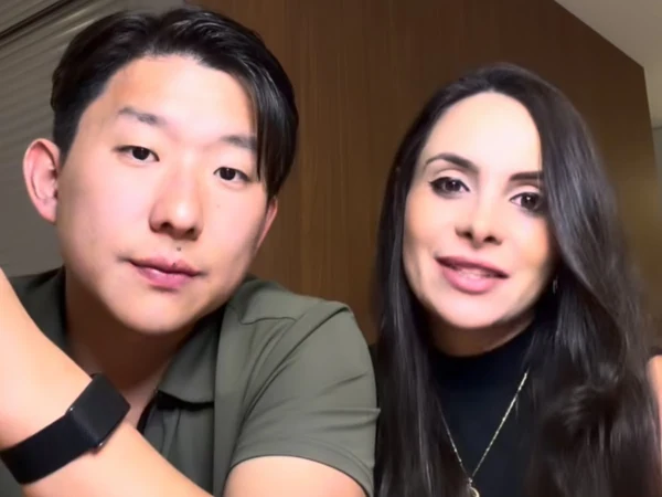 Imagem associada à matéria: Pyong explica anúncio de nome raro e nega que filha vá se chamar Joquebede