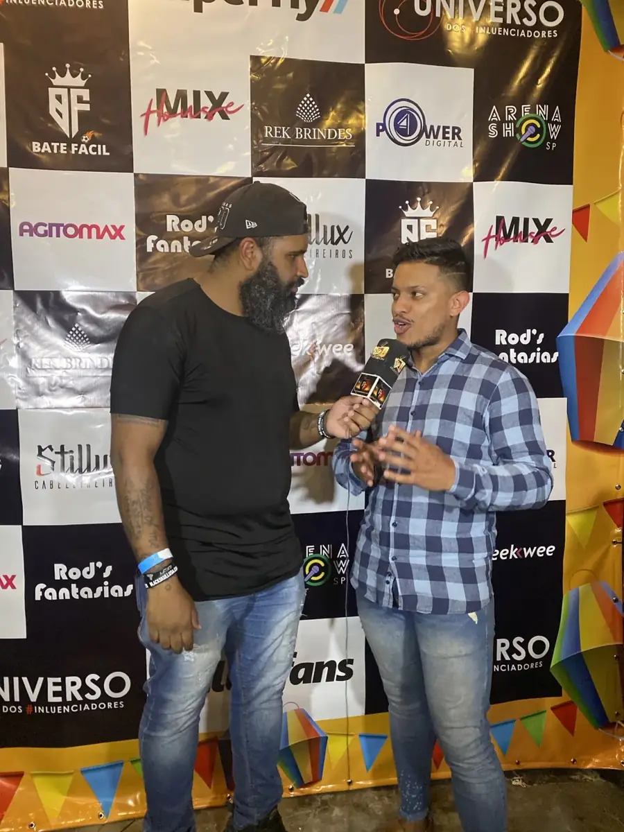 Registro do encontro de Vinicius Xavier: Entrevista em podcast