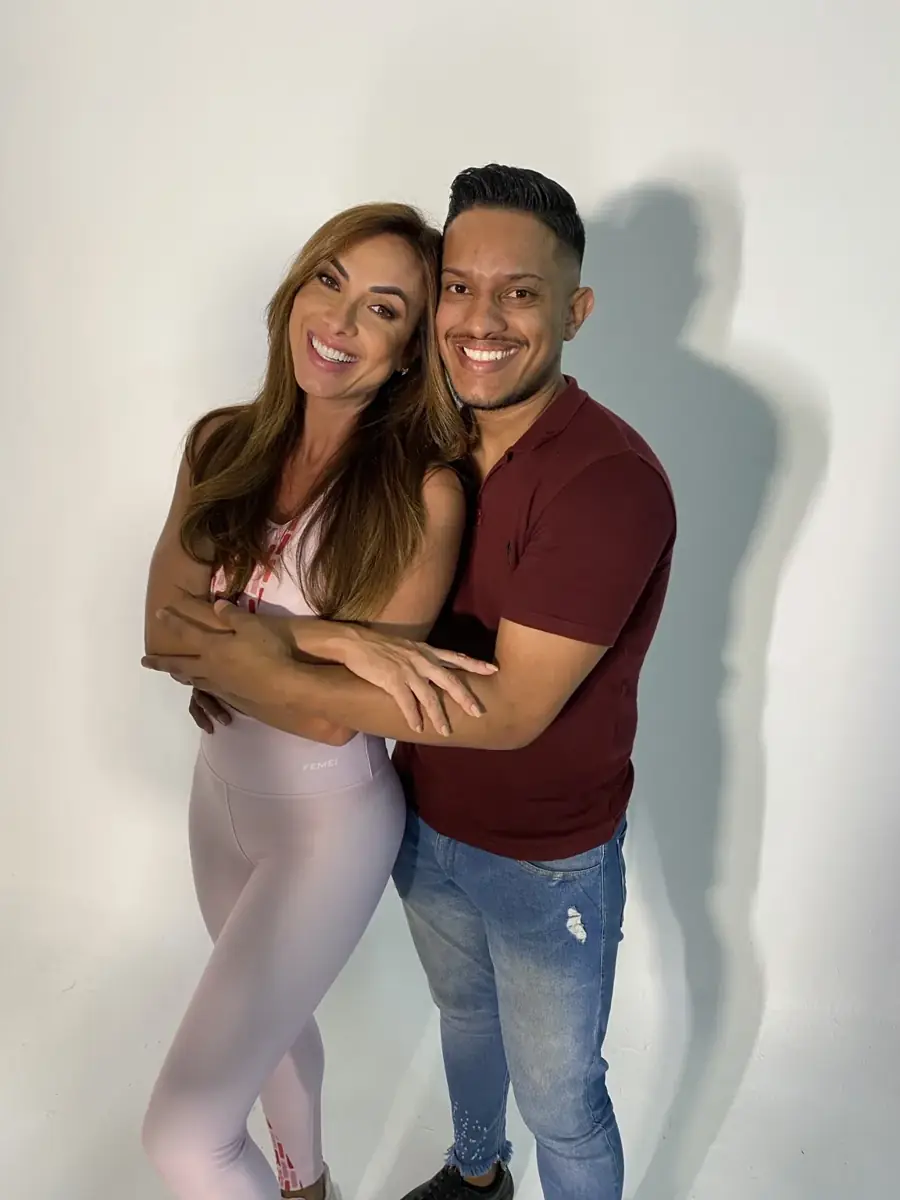 Vinicius Xavier em encontro com Nicole Bahls, registro do acervo pessoal